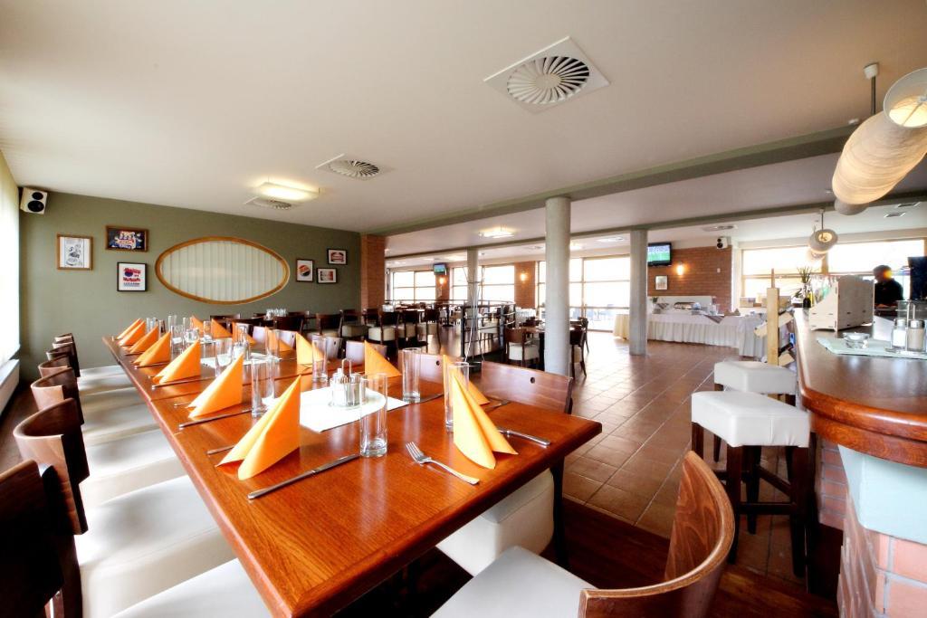 Hotel S-Centrum Benesov  Dış mekan fotoğraf